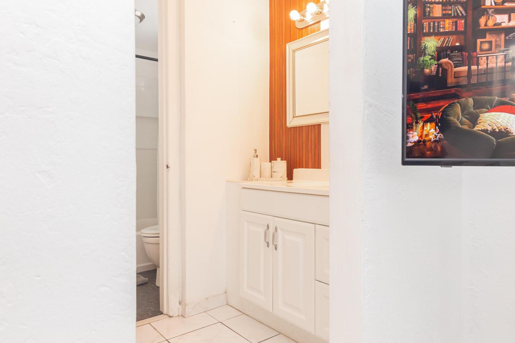 One Bedroom Apartment - With Parking & Balcony - Heart Of Wynwood Miami Bagian luar foto