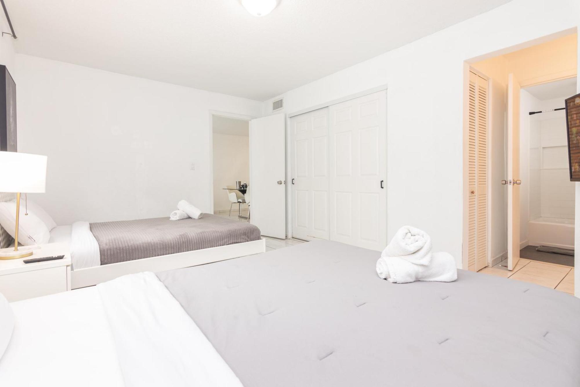One Bedroom Apartment - With Parking & Balcony - Heart Of Wynwood Miami Bagian luar foto